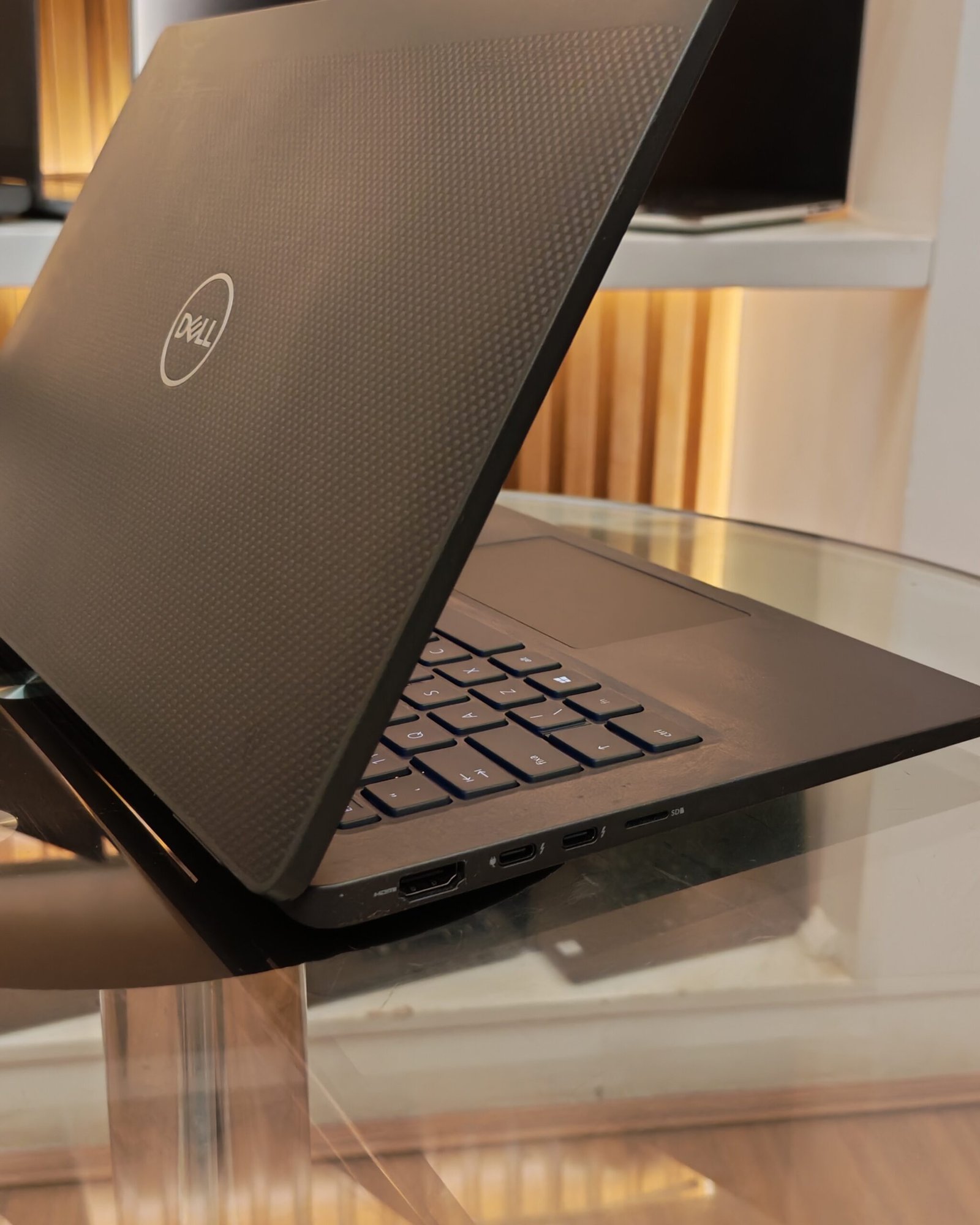 Dell Latitude 7410 Intel Core i5-10310U Touchscreen 3 Dell Latitude 7410 Intel Core i5-10310U Touchscreen - Image 3
